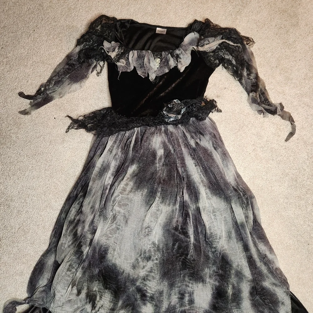 Spirit, Zombie Bride, Black and Gray Long Dress
